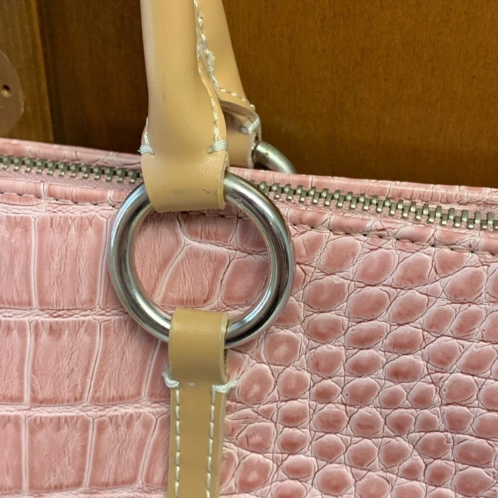 BCBG Girls faux alligator baguette small shoulder purse bag  10Lx6H barbie